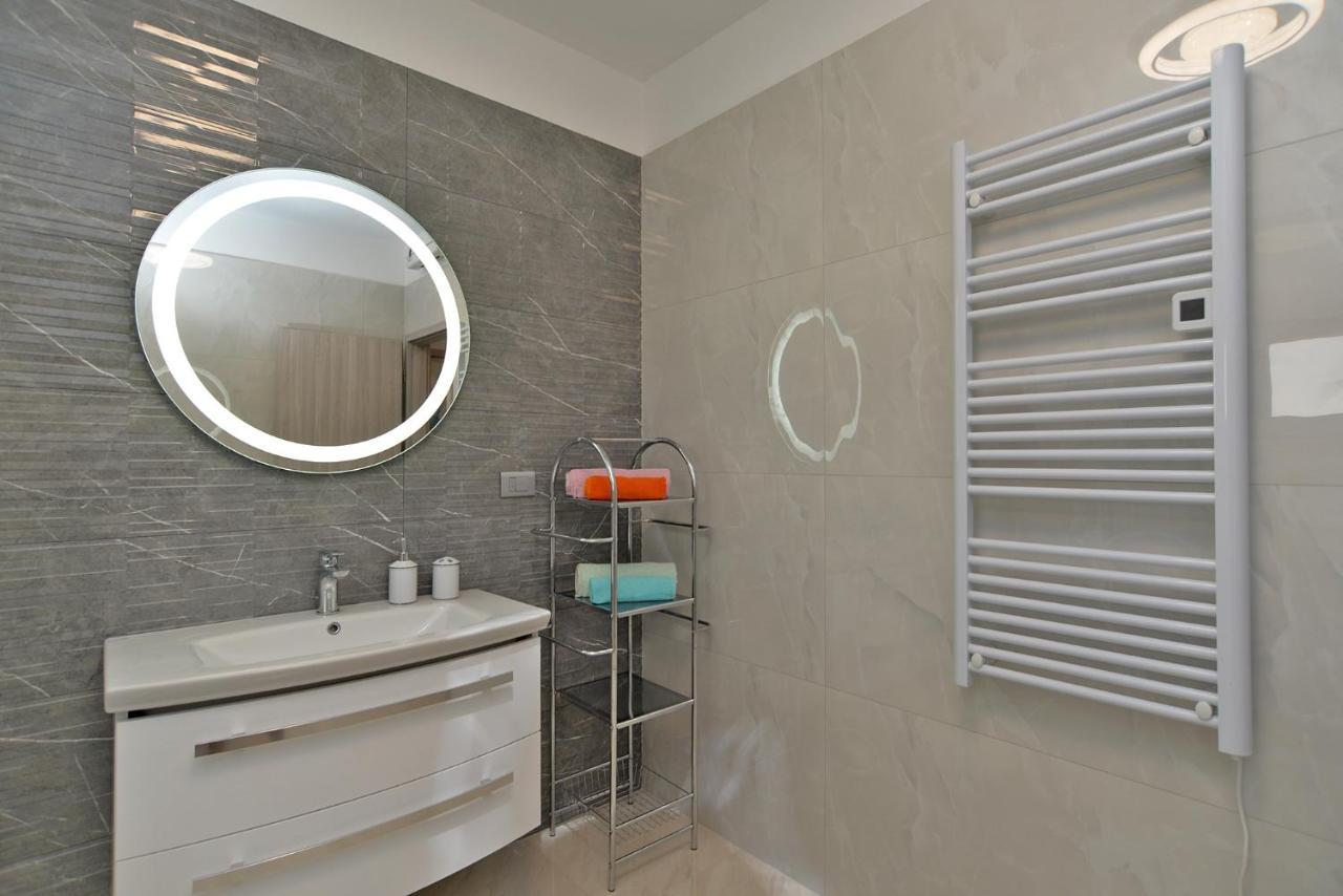 Apartments Mala Vala 925 - Adapted Fažana Екстериор снимка