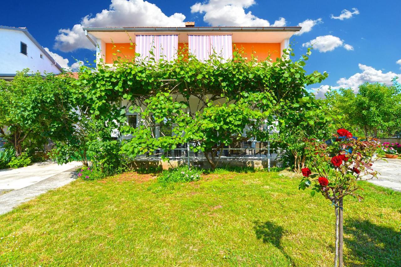 Apartments Mala Vala 925 - Adapted Fažana Екстериор снимка