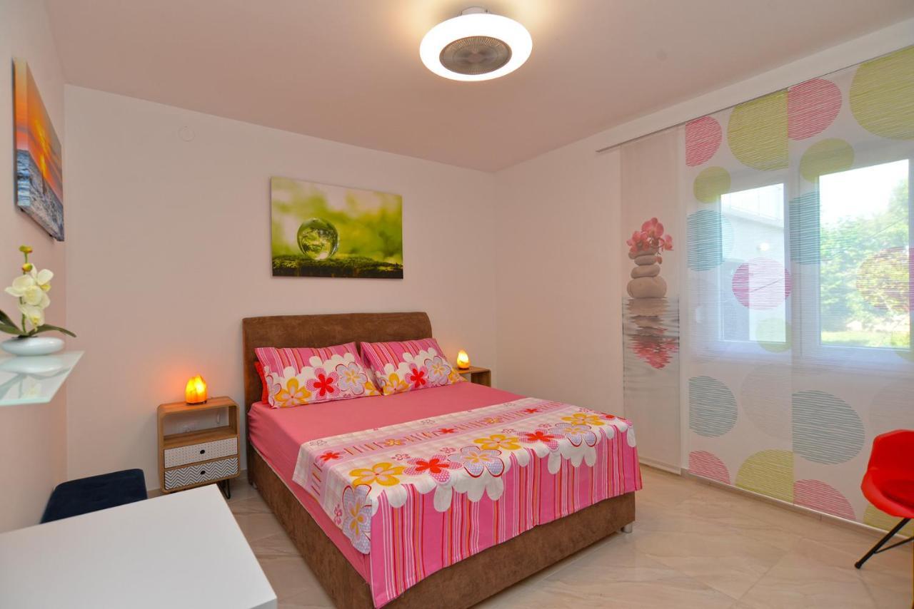 Apartments Mala Vala 925 - Adapted Fažana Екстериор снимка